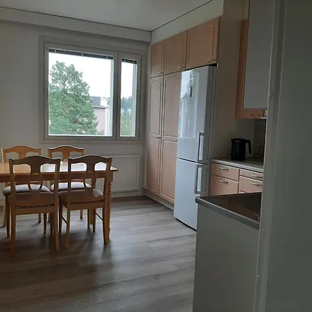 Apartamento Ylimmaen Kerroksen Kolmio Toimintapuiston Vieressae Jyväskylä