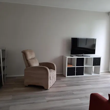 Apartamento Ylimmaen Kerroksen Kolmio Toimintapuiston Vieressae *